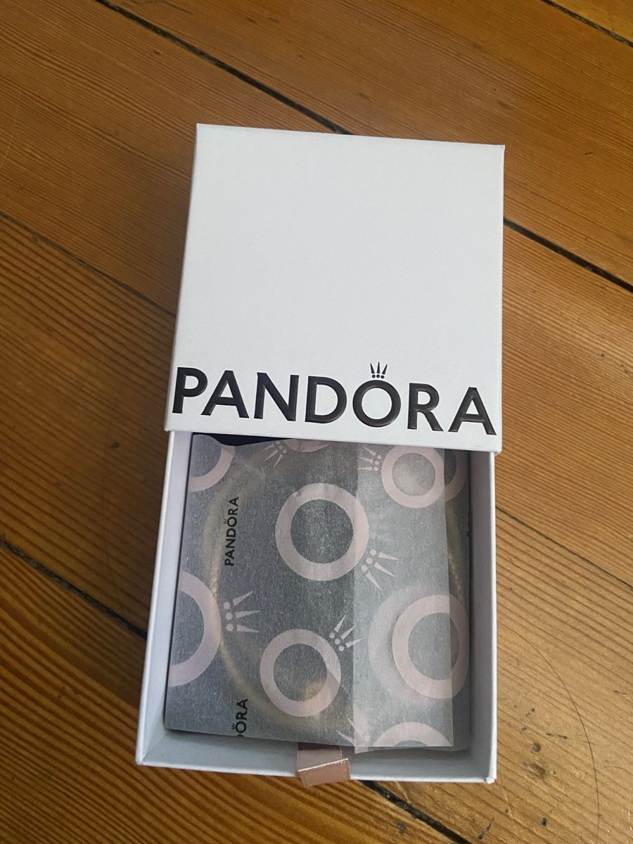 Pandora Catenine: Pandora Gliederhalskette mit Nieten – Nuovo e nell'imballaggio originale da Zürich venduto da hannahre 2