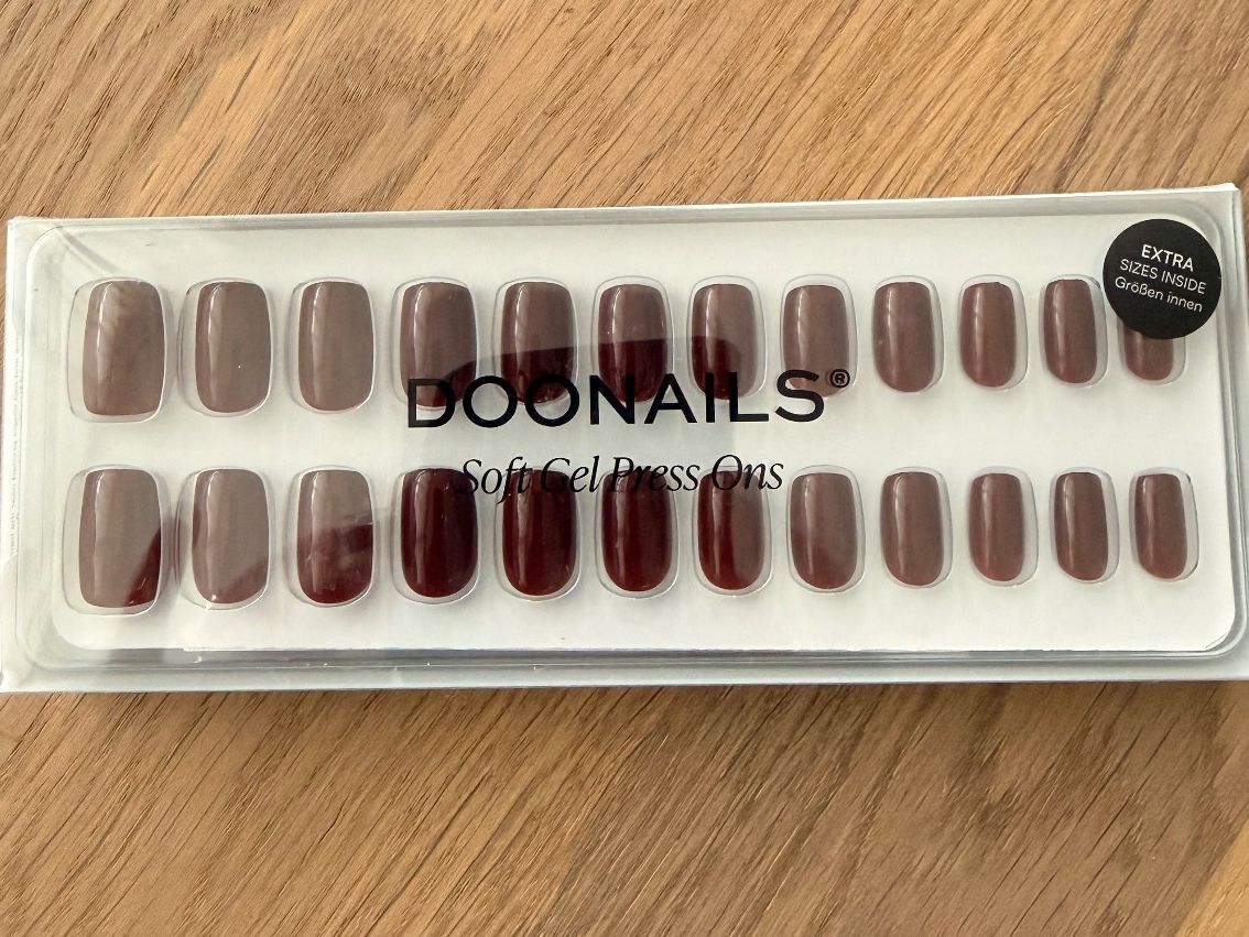 Unghie finte: DOONAILS Soft Gel Press Ons, Love Paris, Short Square – Nuovo e nell'imballaggio originale da Zollikofen venduto da S.Hontas
