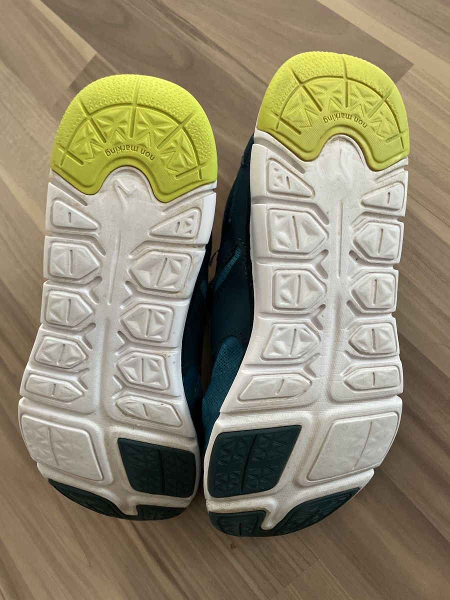 Decathlon Chaussures hommes: Hallenschuhe Gr 38 – D'occasion à Elsau par Lusmus13 1