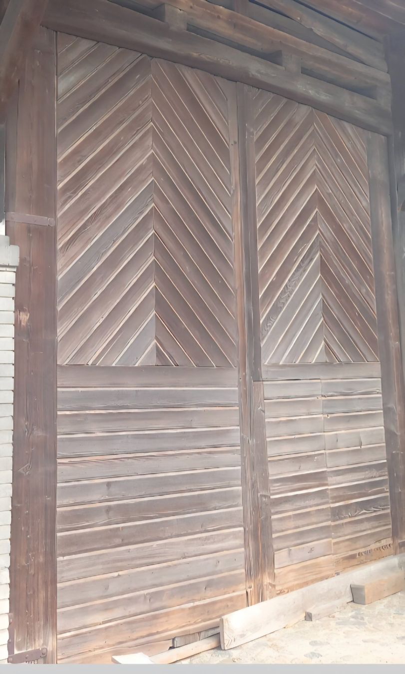 Articoli in legno: Tennstor/Scheunentor/Altholztor – Usato da Lyssach venduto da Honda047 2