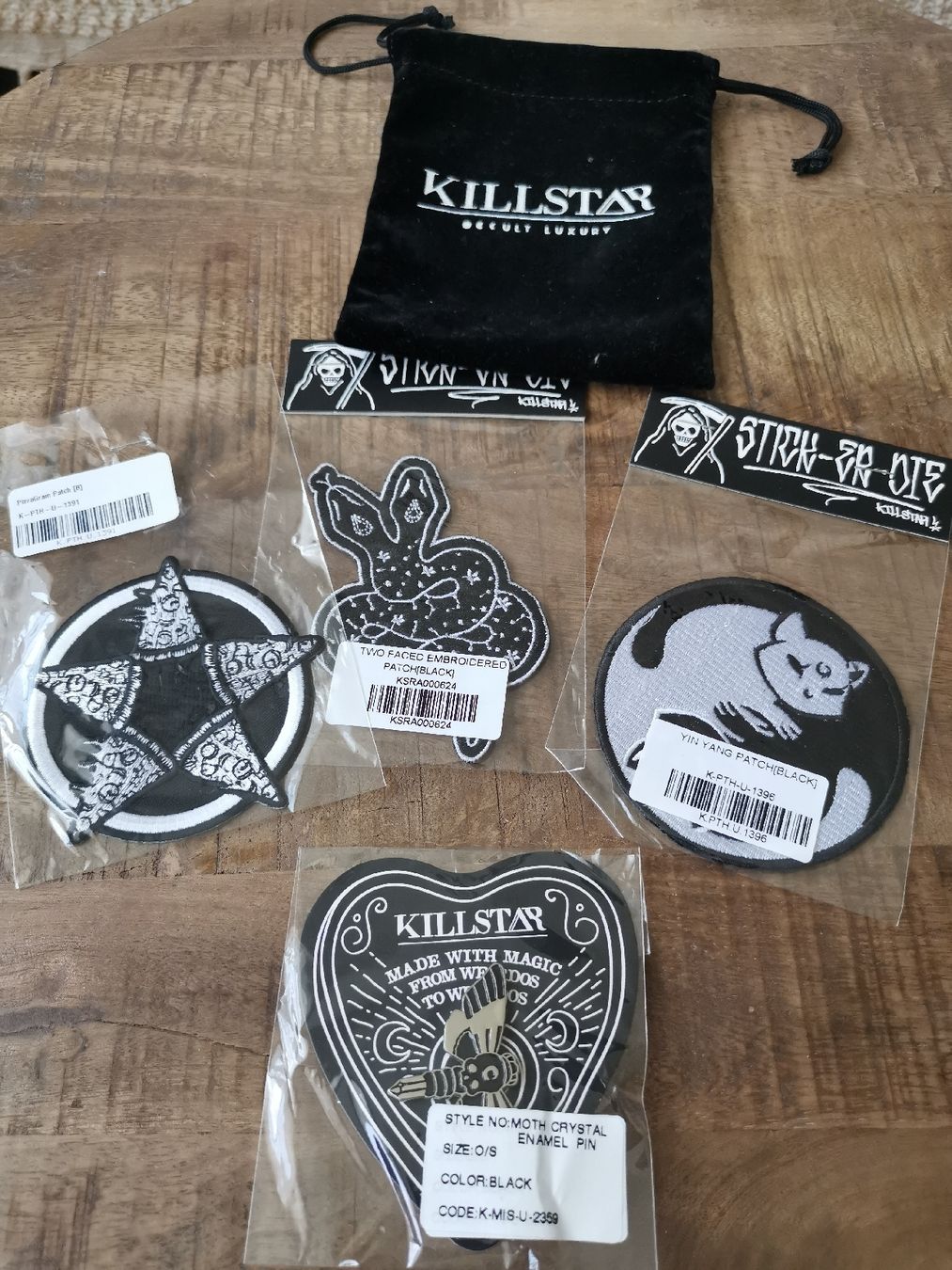 Killstar Patches: Killstar Patches & Pin – Neu und originalverpackt aus Zürich von Immoertel