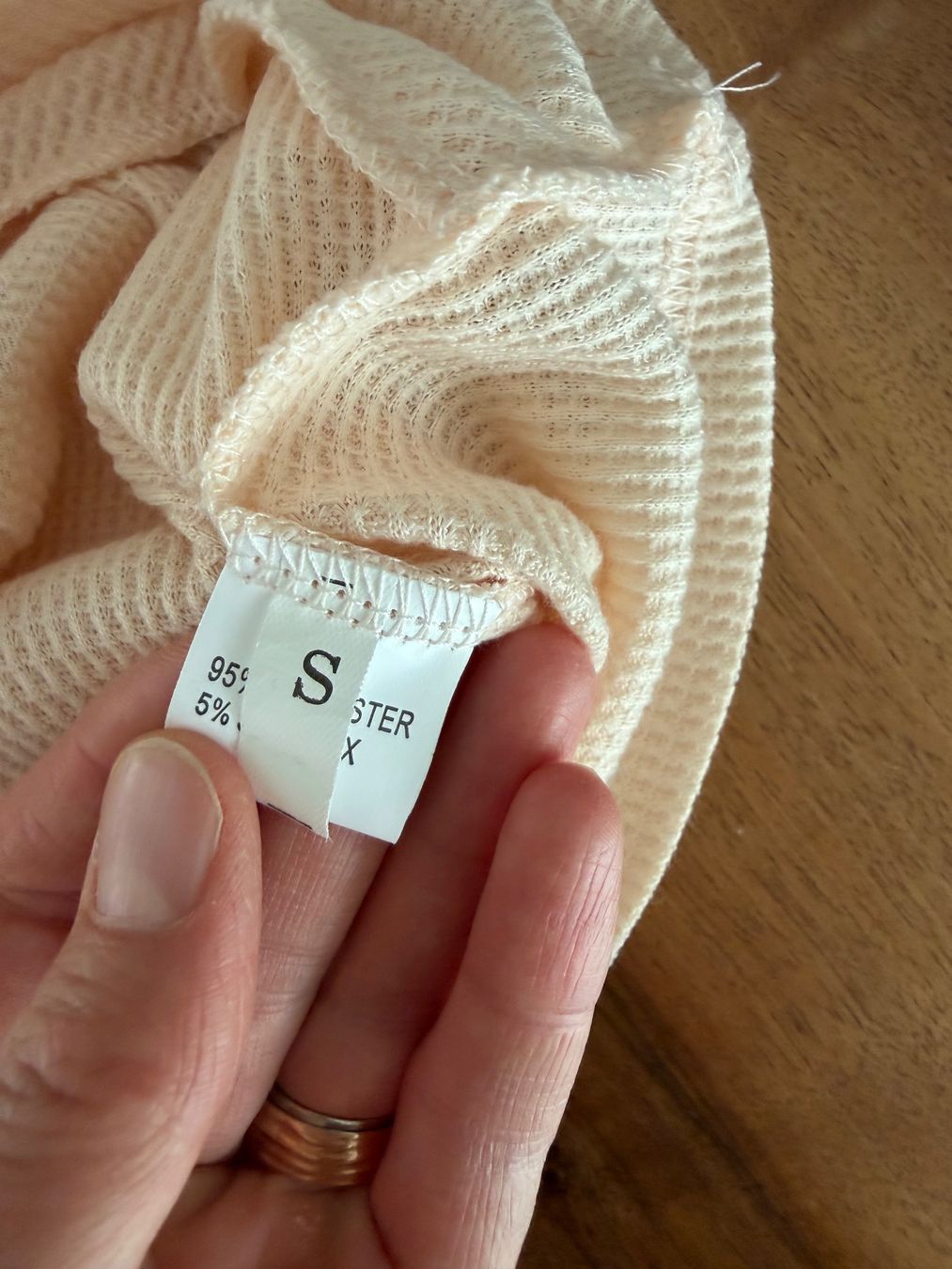 T-shirt: T-Shirt, Grösse S - Startgebot CHF 1.00 – Nuovo (secondo la descrizione) da Haslen AI venduto da s176 1