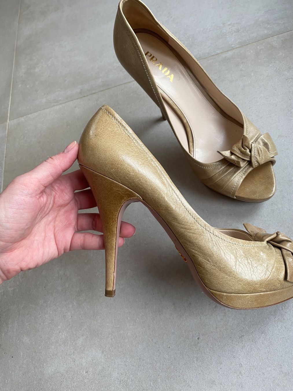 Scarpe da donna: Chaussures Pumps beige – Usato da pont-la-ville venduto da dia_tt5h 1