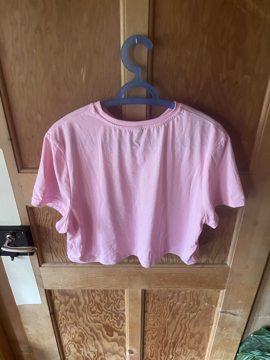 Shein Top: Cherry Oberteil – Nuovo (secondo la descrizione) da Lenk im Simmental venduto da banane50626 1