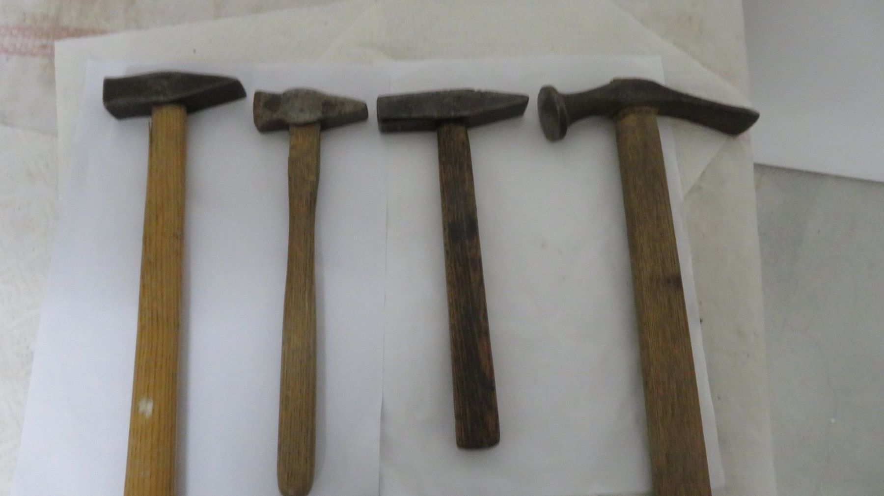 Tutti gli attrezzi: Hämmer 4 Stück antik 2 davon gemarkt – Usato da Wetzikon ZH venduto da morda1954 3