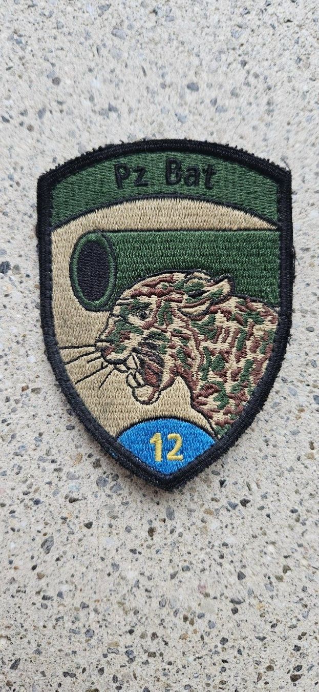 Schweizer Armee Plaketten & Abzeichen: *** Badge Panzer mit klett *** – Neu und originalverpackt aus Riedholz von fr_sIruP