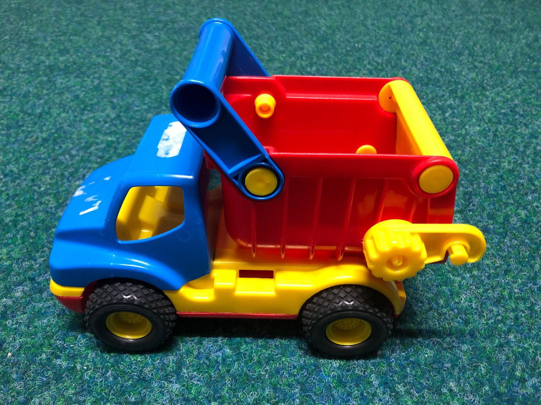 Giocattoli: Spielzeugauto Kipplaster von WADER – Usato da Zürich venduto da ka.ss 1