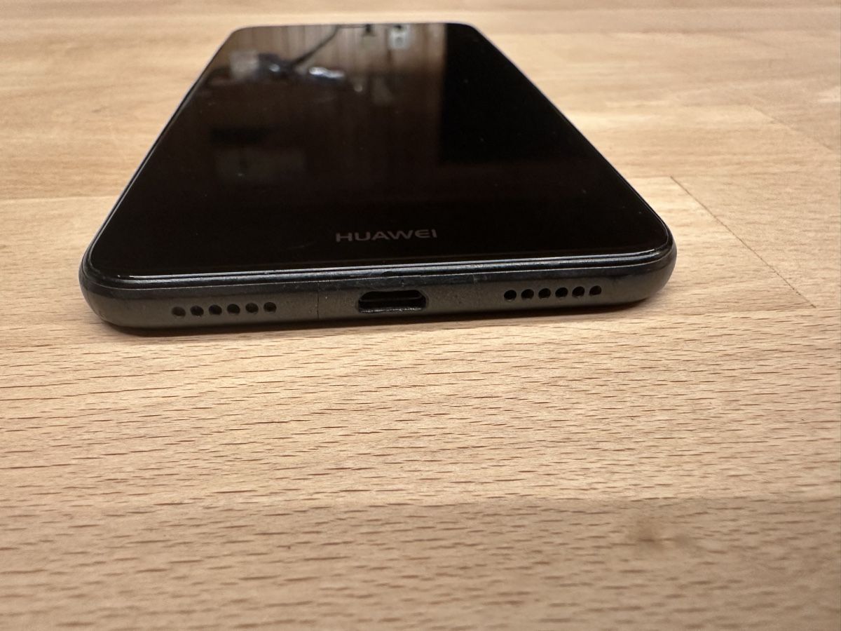 Huawei Telefoni cellulari / Smartphones: Huawei P8 Lite – Usato da Emmenmatt venduto da yve_pq6b 2