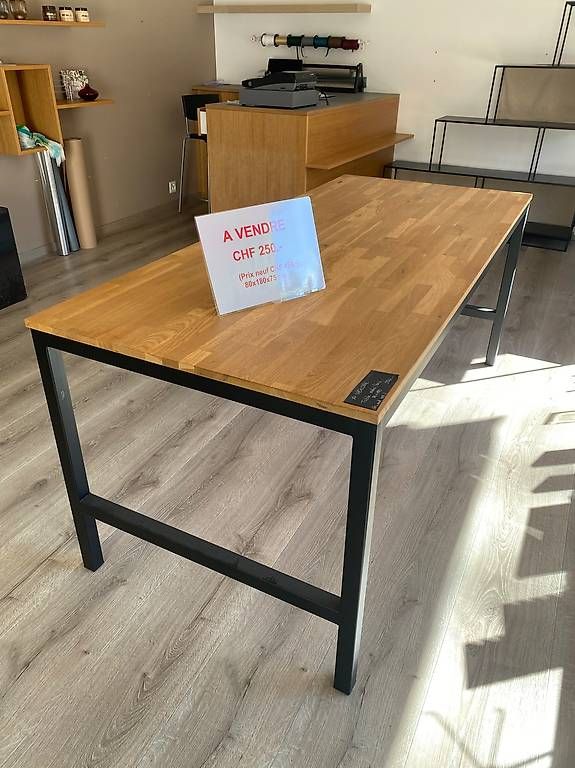 Tavoli: Table chêne/métal – Usato da Prangins venduto da jud_ggx6 1