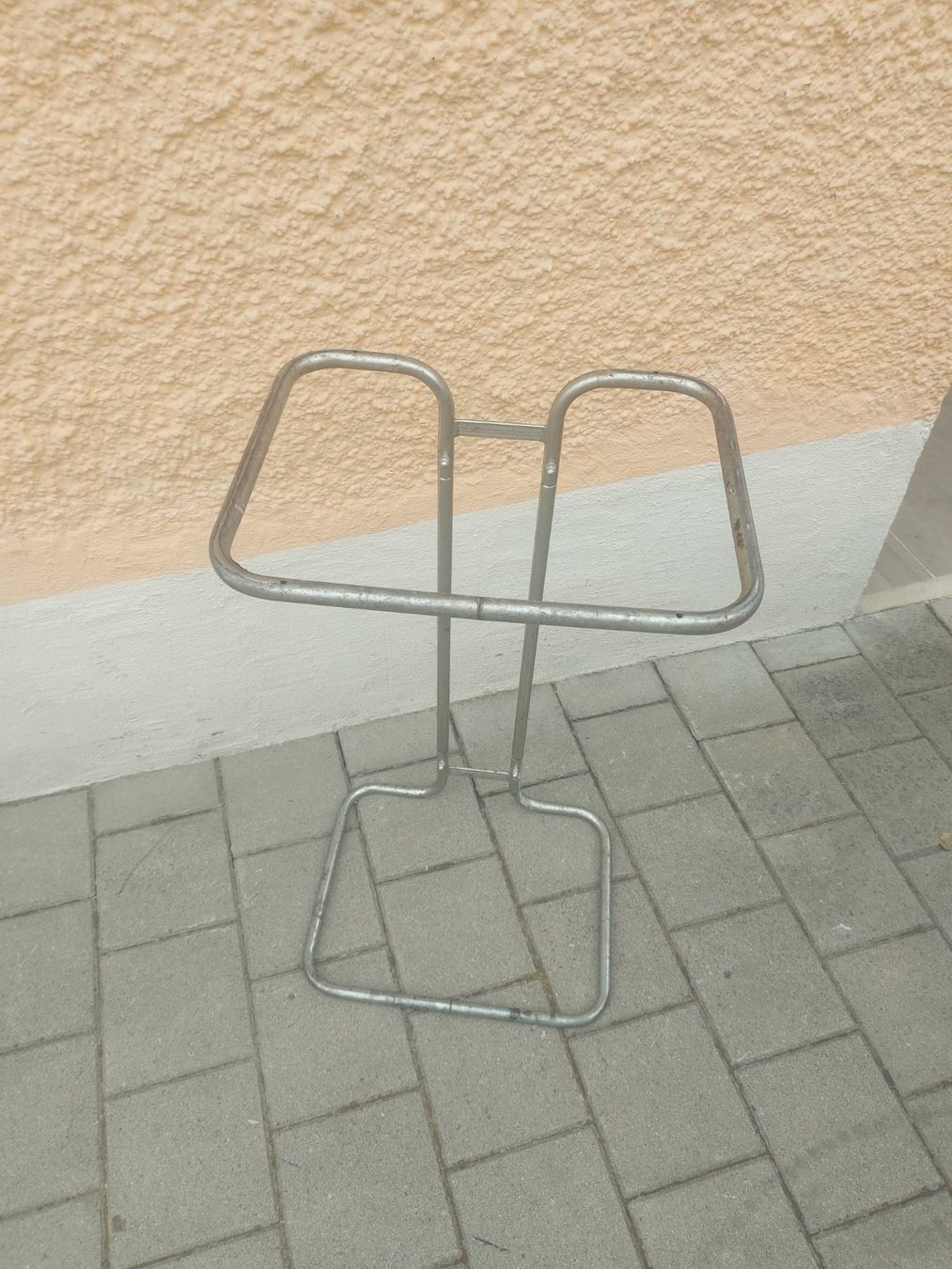 Poubelles: Verzinkten Abfallsackhalter 120-Liter-Abfallsäcke – D'occasion à Rheinau par profitronic.shop 1