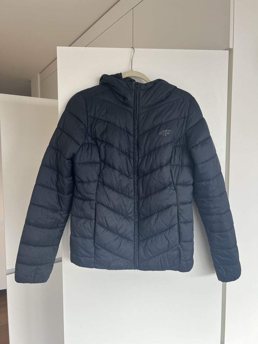 Giacche: Leichte Damen-Steppjacke mit Kapuze, Gr. M – Usato da Rapperswil SG venduto da zani_st
