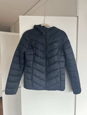 Leichte Damen-Steppjacke mit Kapuze, Gr. M