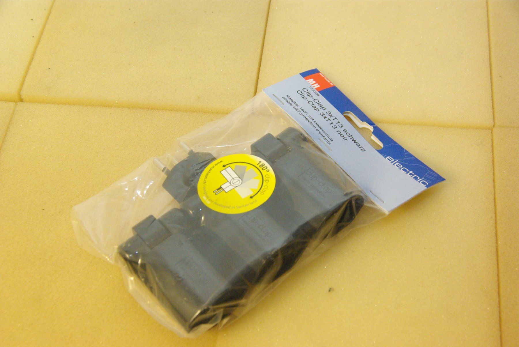 Spine: CLIP - CLAP Stecker 3xT13, schwarz – Nuovo e nell'imballaggio originale da Herisau venduto da Cevianer1844