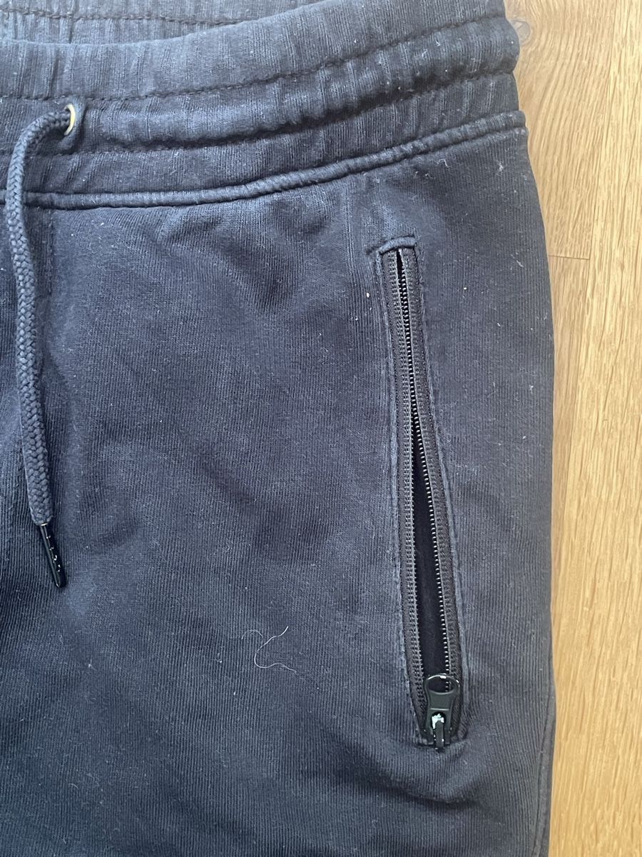 C&A Pantalons: Schwarze Shorts von Clockhouse – D'occasion à Himmelried par Lucas1212 2