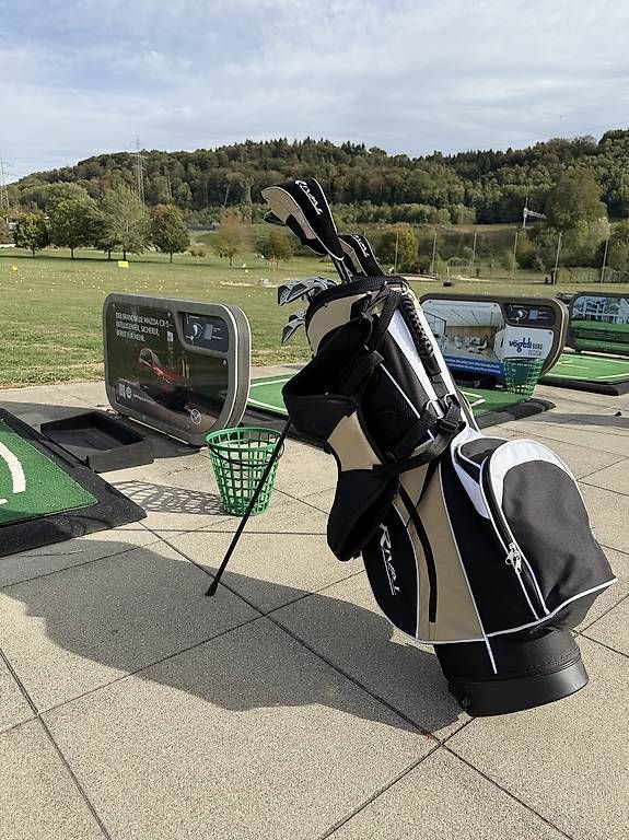 Mazze & Set: Damen Golfset Rechts – Usato da Niederdorf venduto da nat_9fnv