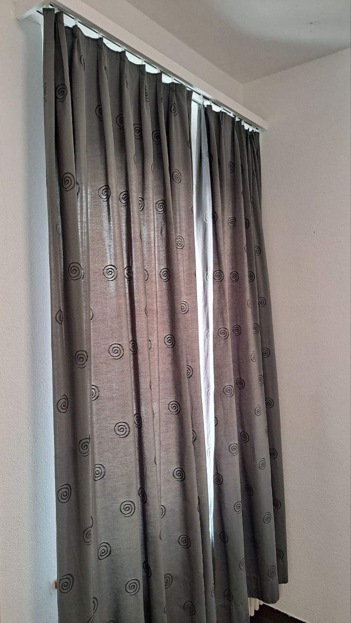Tende: 2x Vorhang grau mit Spiralmuster – Usato da Schaffhausen venduto da kuu_p9tm 1