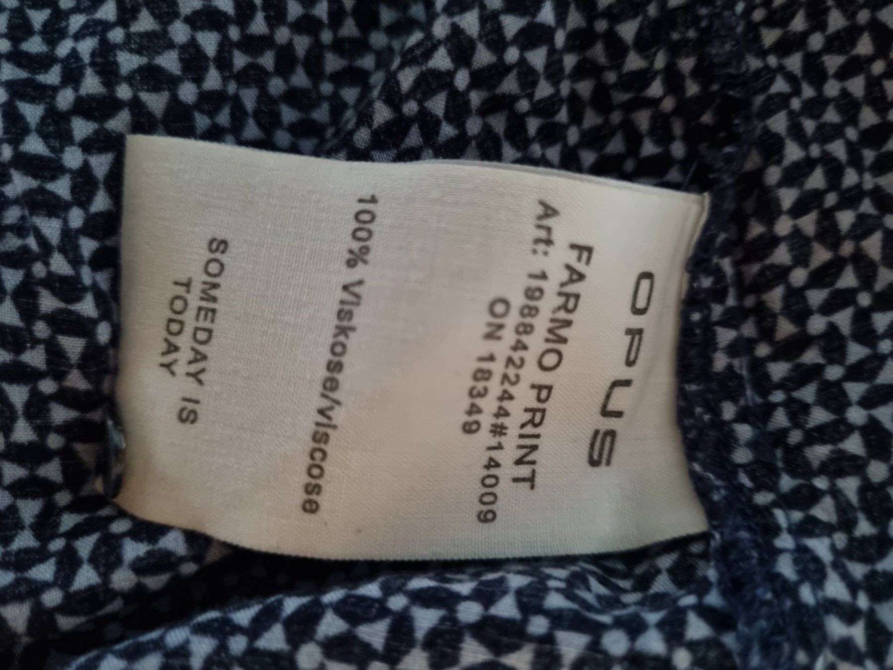 Opus Chemisiers: Gr. 44 Bluse Opus blau fein gemustert – D'occasion à Sutz par Dalilea 2