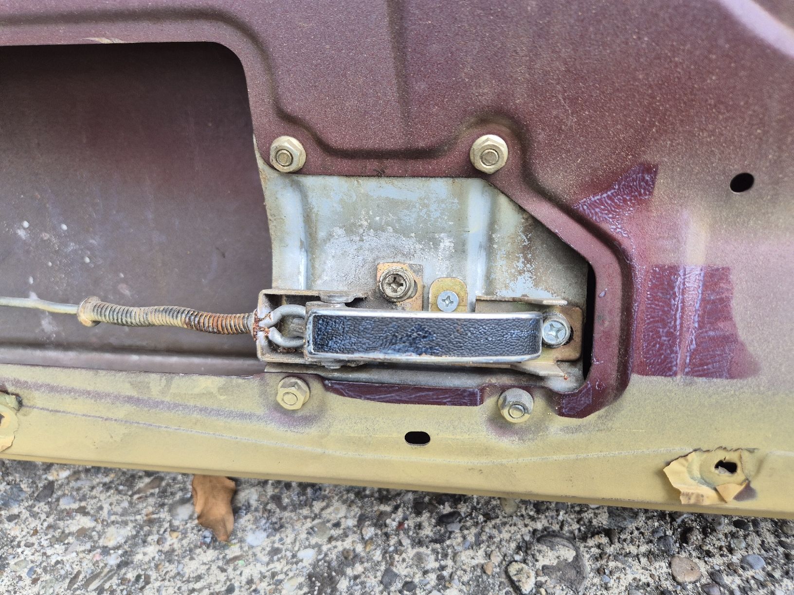 Nissan Alle Autoersatzteile: Datsun 240 Z Türe links  – Gebraucht aus Wangen b. Olten von madmax05 6