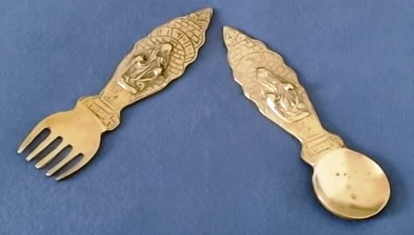Tutte le decorazioni: Deko, Gabel & Löffel aus Messing - 18cm - – Nuovo (secondo la descrizione) da Zürich venduto da 1-2-3-Verkauft 2