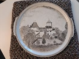 Handbemalte Servierplatte Schloss Trachselwald,  1952!