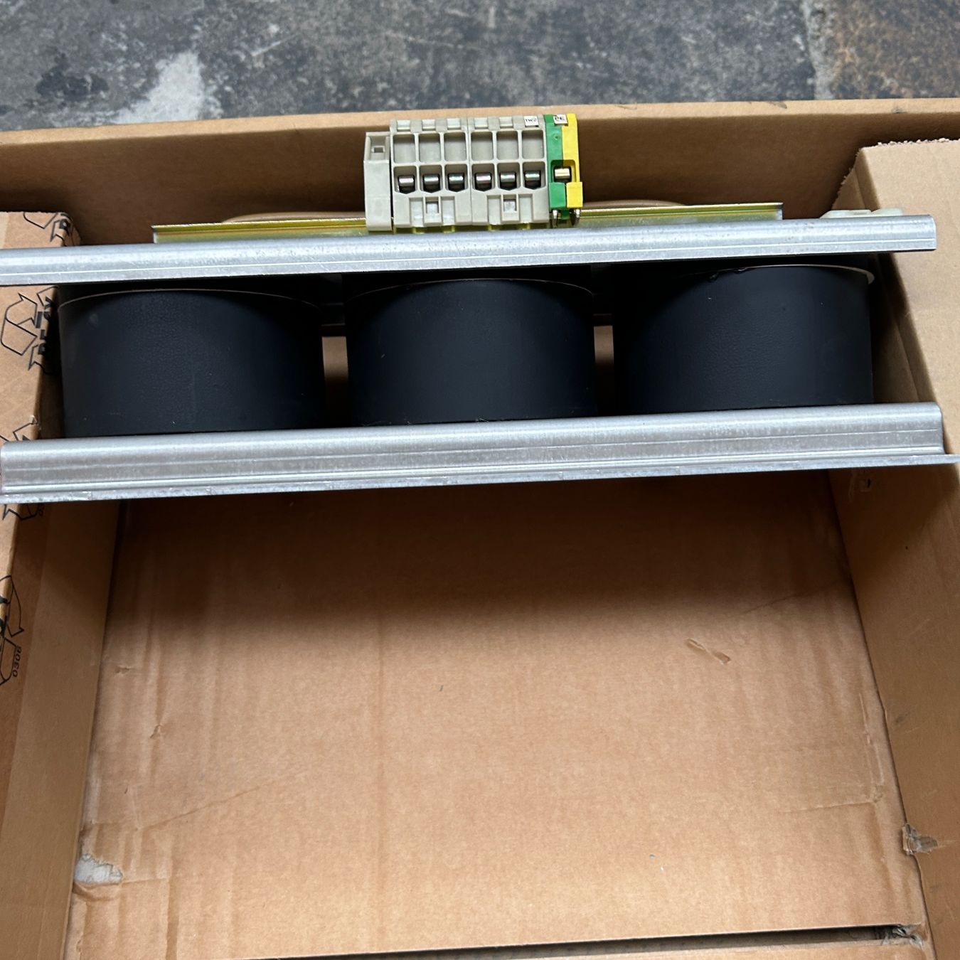 Componenti elettronici: Siemens HF Drossel für Simodrive 611 – Usato da Untersiggenthal venduto da sinamoll 2