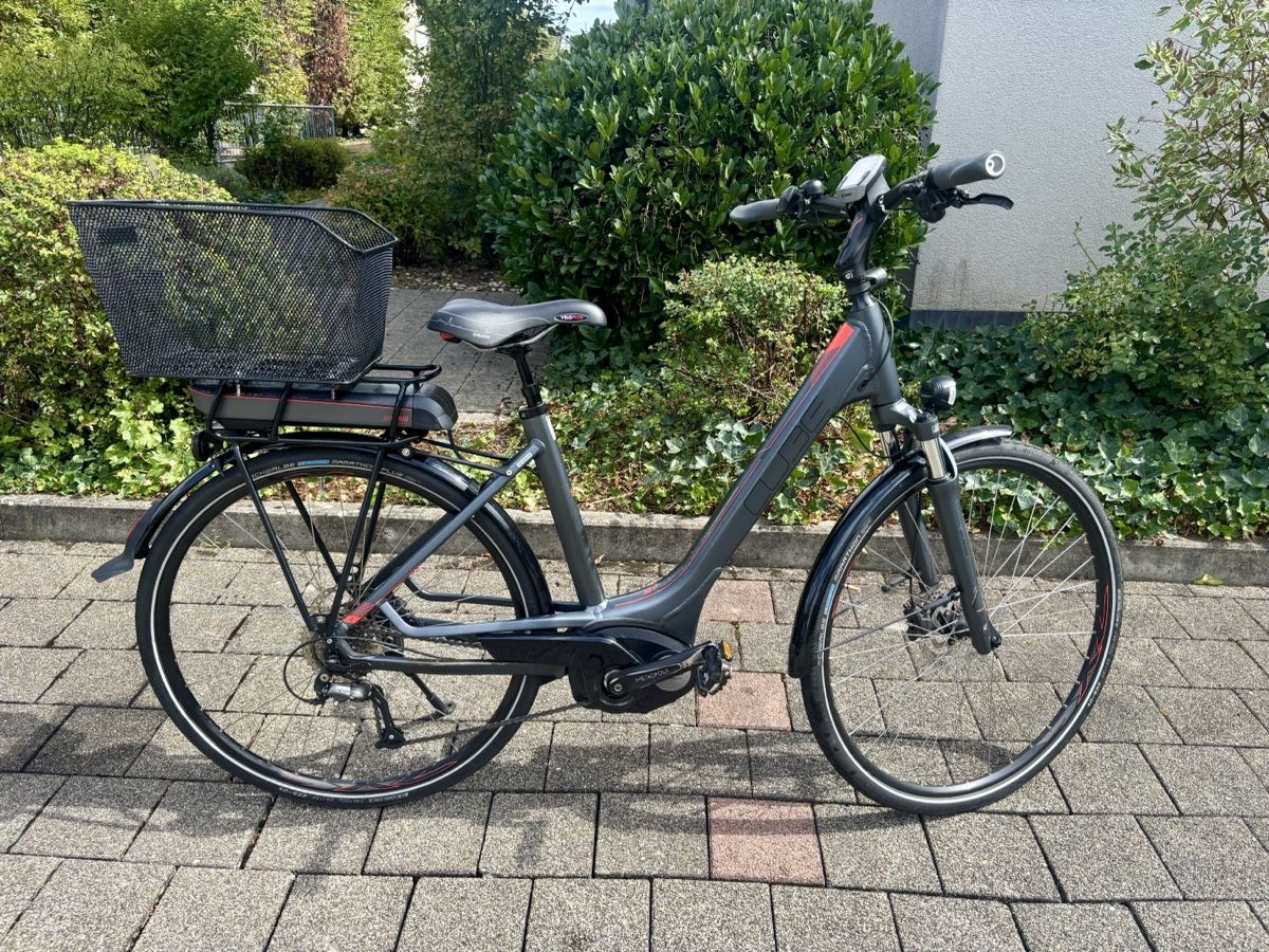 Cube Velos: Damen E-Bike Velo  Cube  – Gebraucht aus Muttenz von Gabriele77