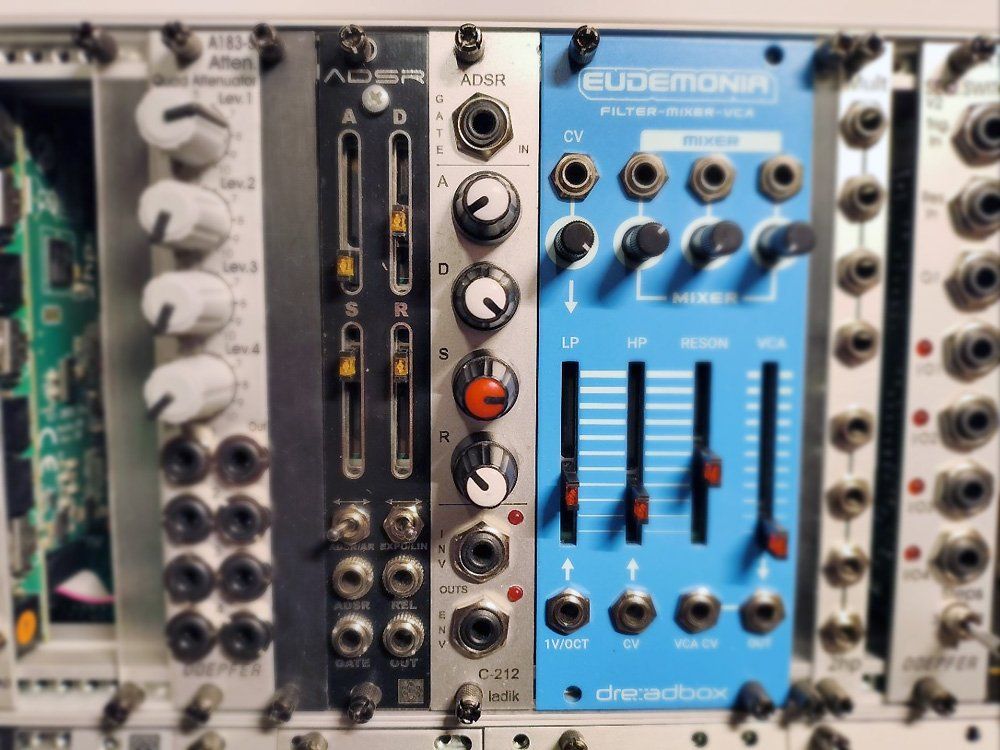 Strumenti musicali: Ladik C-212 ADSR – Usato da Knonau venduto da Deralexan