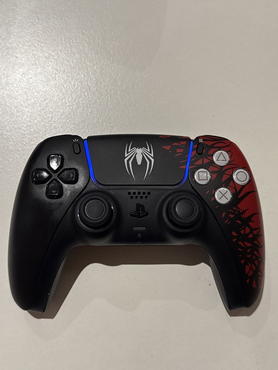Sony Controller: Spider-Man PS5 Controller - PlayStation 5 – Nuovo (secondo la descrizione) da Territet venduto da fil_5jwk 2