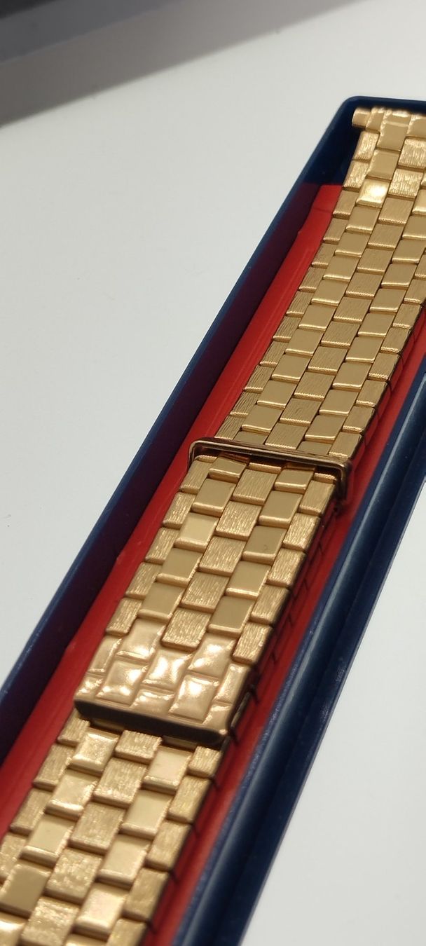 Orologi: Bracelet montre vintage – Usato da La Chaux-de-Fonds venduto da jac_9llg 1