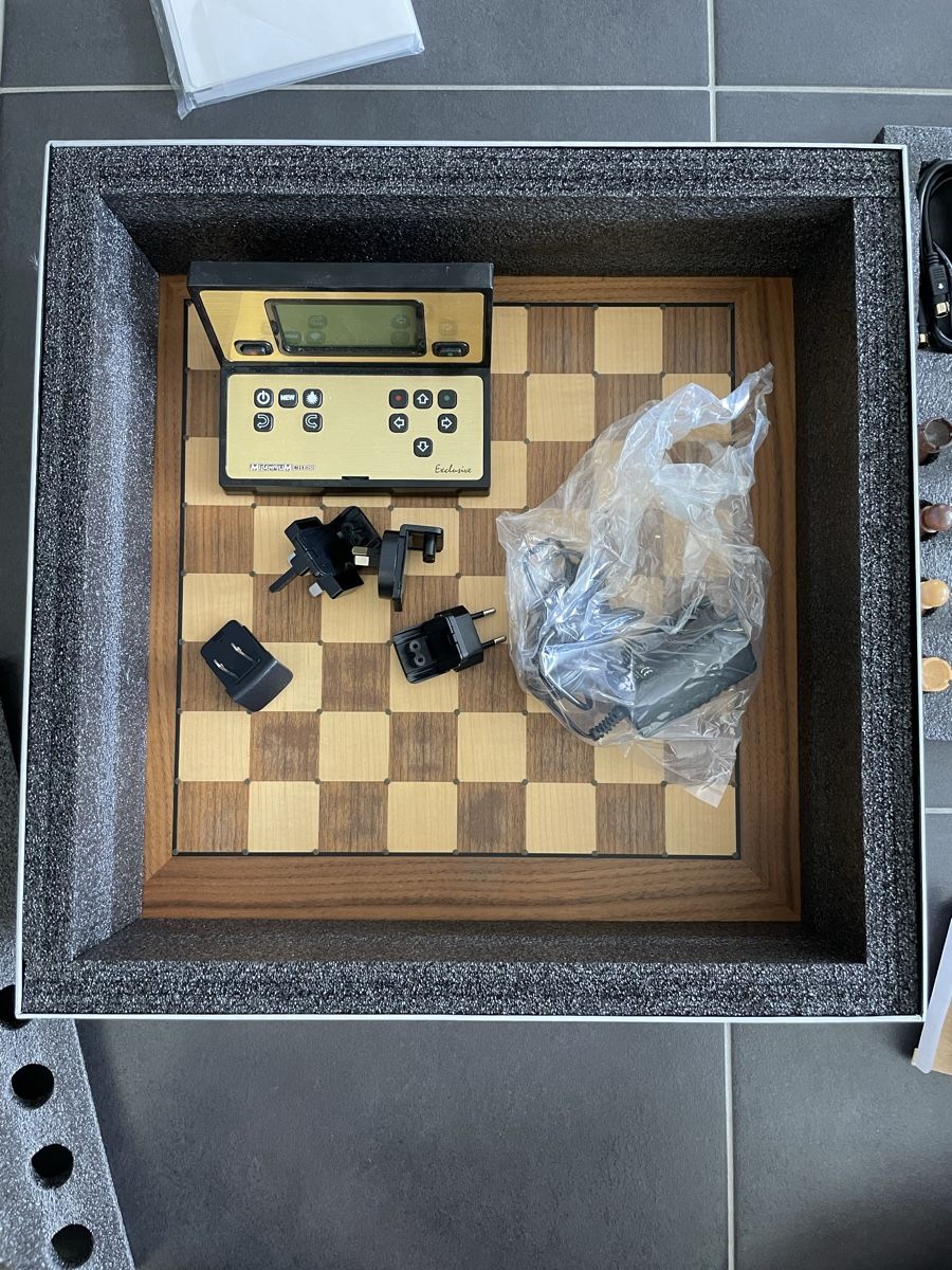 Spiele: Chess Genius Exclusive M820 – Gebraucht aus Port von Yeol 2