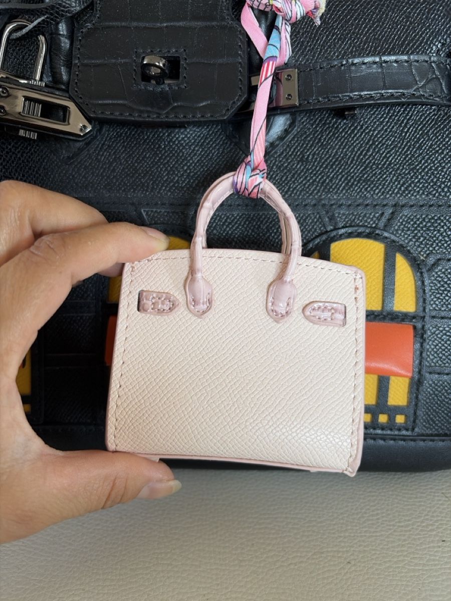 Cuffie: AirPods täschli – Nuovo e nell'imballaggio originale da Opfershofen TG venduto da dan_nxk8 2