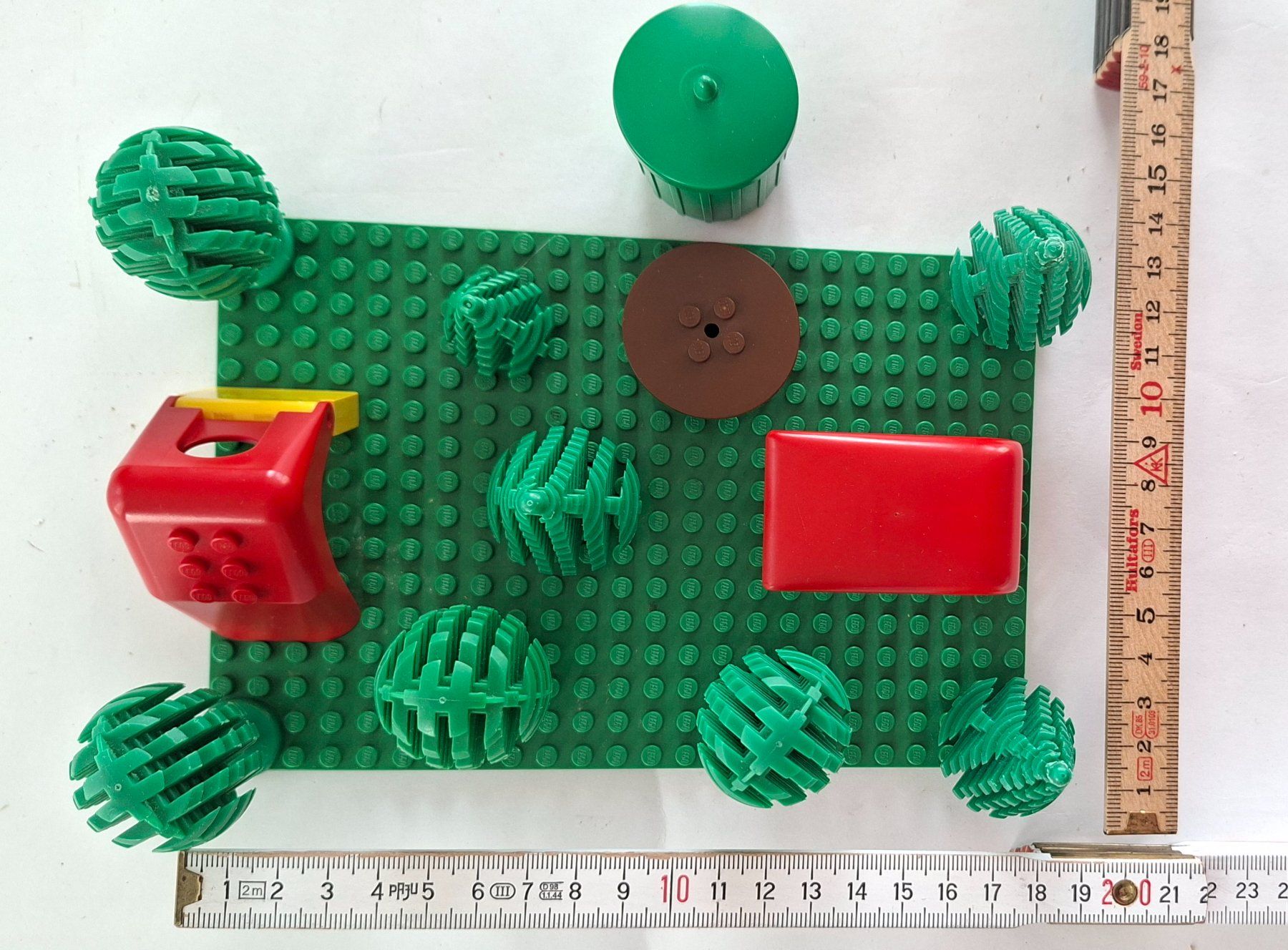 Lego Kit di costruzioni: Vintage LEGO mit Bäumen u. a. – Usato da Opfikon venduto da Diversamente 7