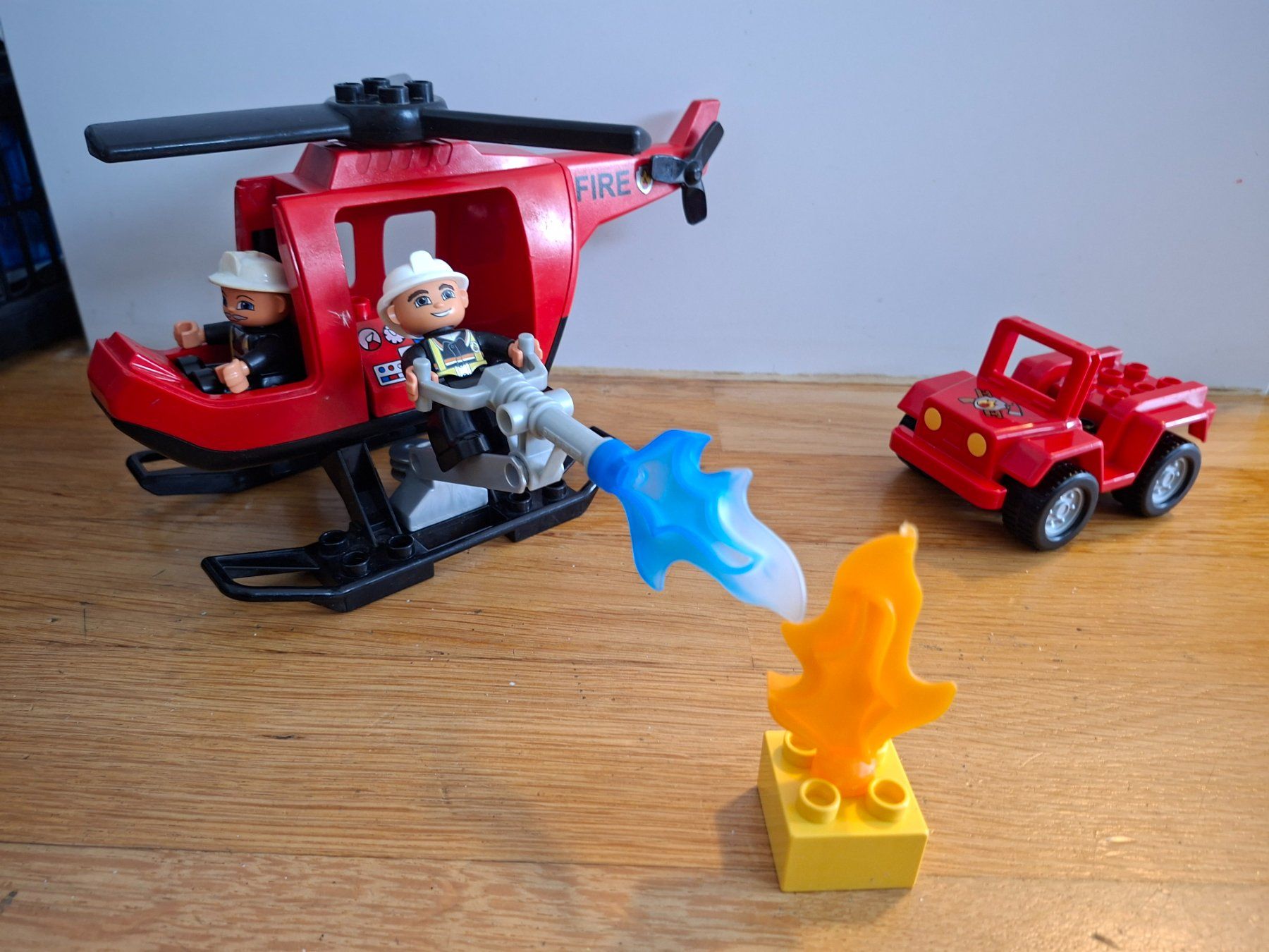 Lego Giocattoli: LEGO Duplo Feuerwehr-Hubschrauber – Usato da Balterswil venduto da Steineparadies