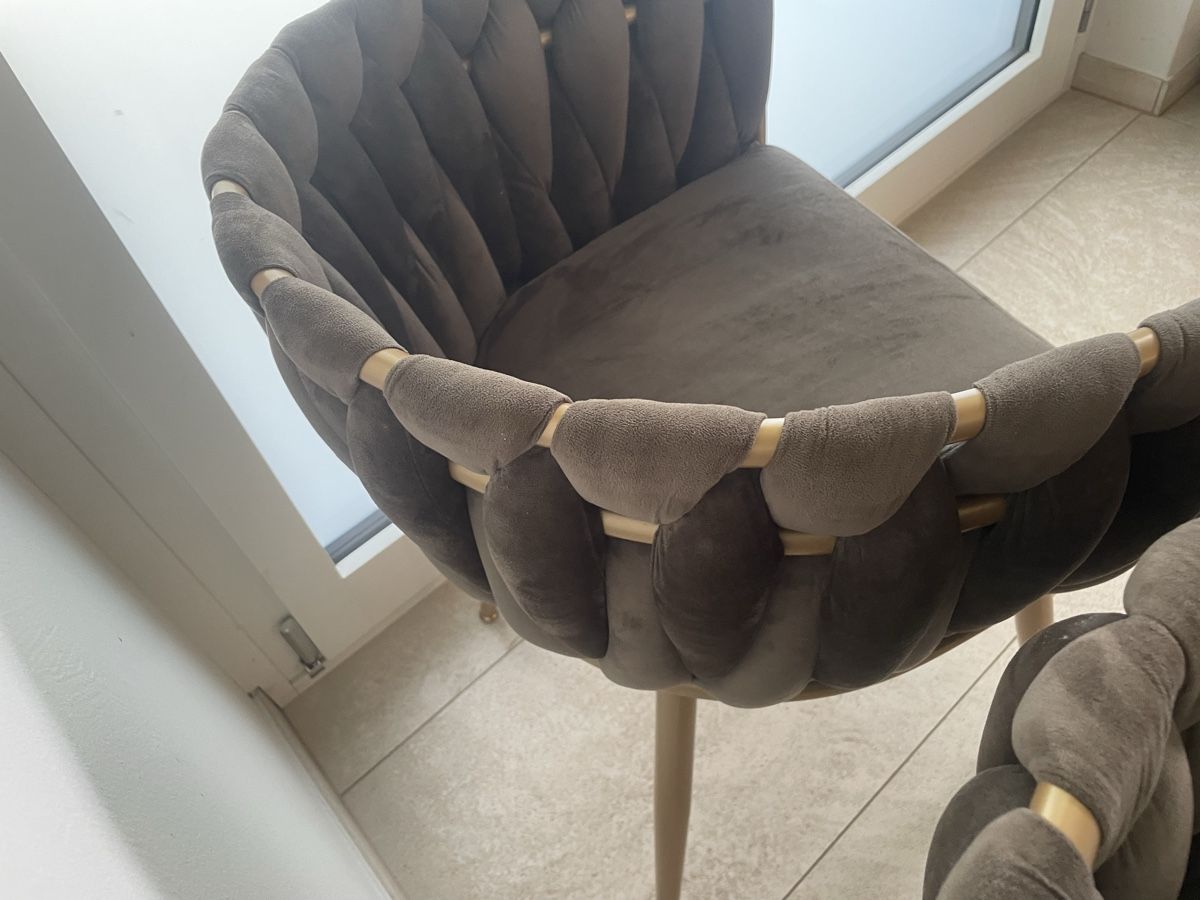 Chaises: Zwei Stühle braun – D'occasion à Unterengstringen par Bettina80 1