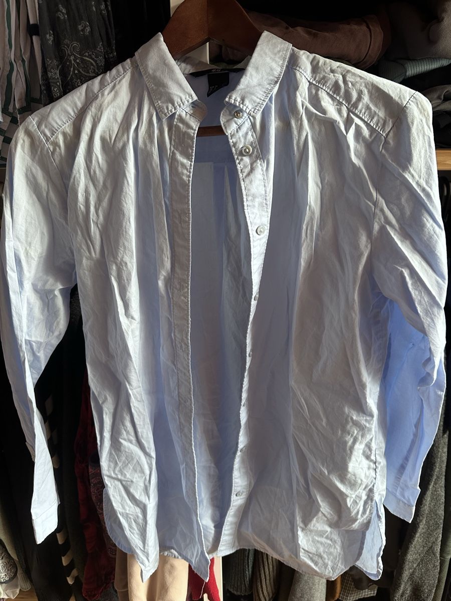 H&M Camicette: Hemd Bluse hellblau Gr. 34, H&M, 100% Baumwolle – Usato da Münsingen venduto da Secondhand89