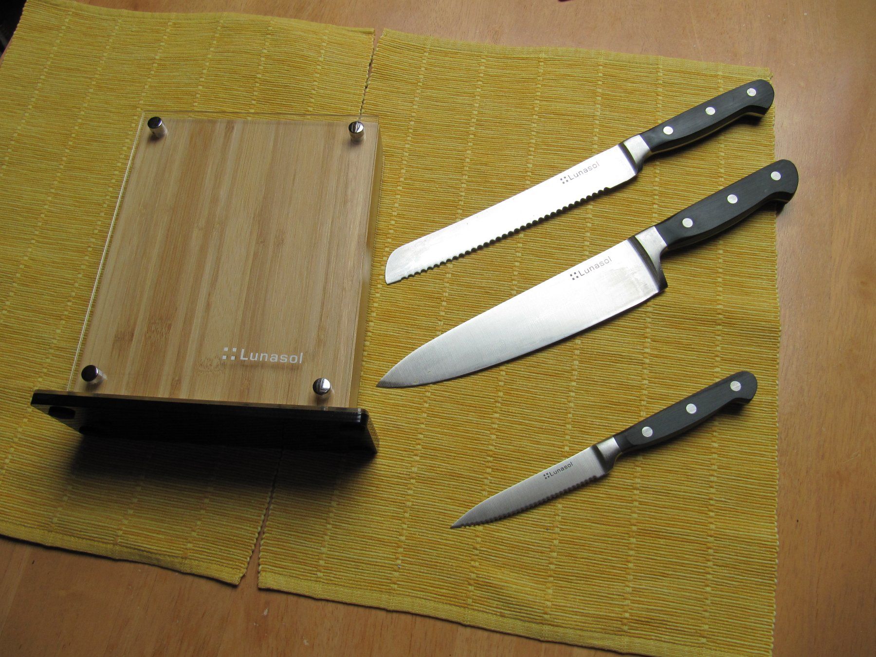 Messer: Messerblock mit 3 Küchenmessern, Lunasol Kitchenware – Neu (gemäss Beschreibung) aus Würenlos von Carabella0