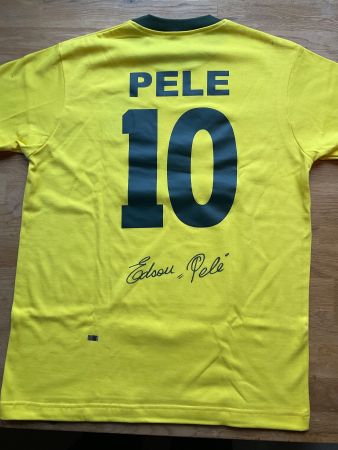 Pelé Brasilien Trikot signiert