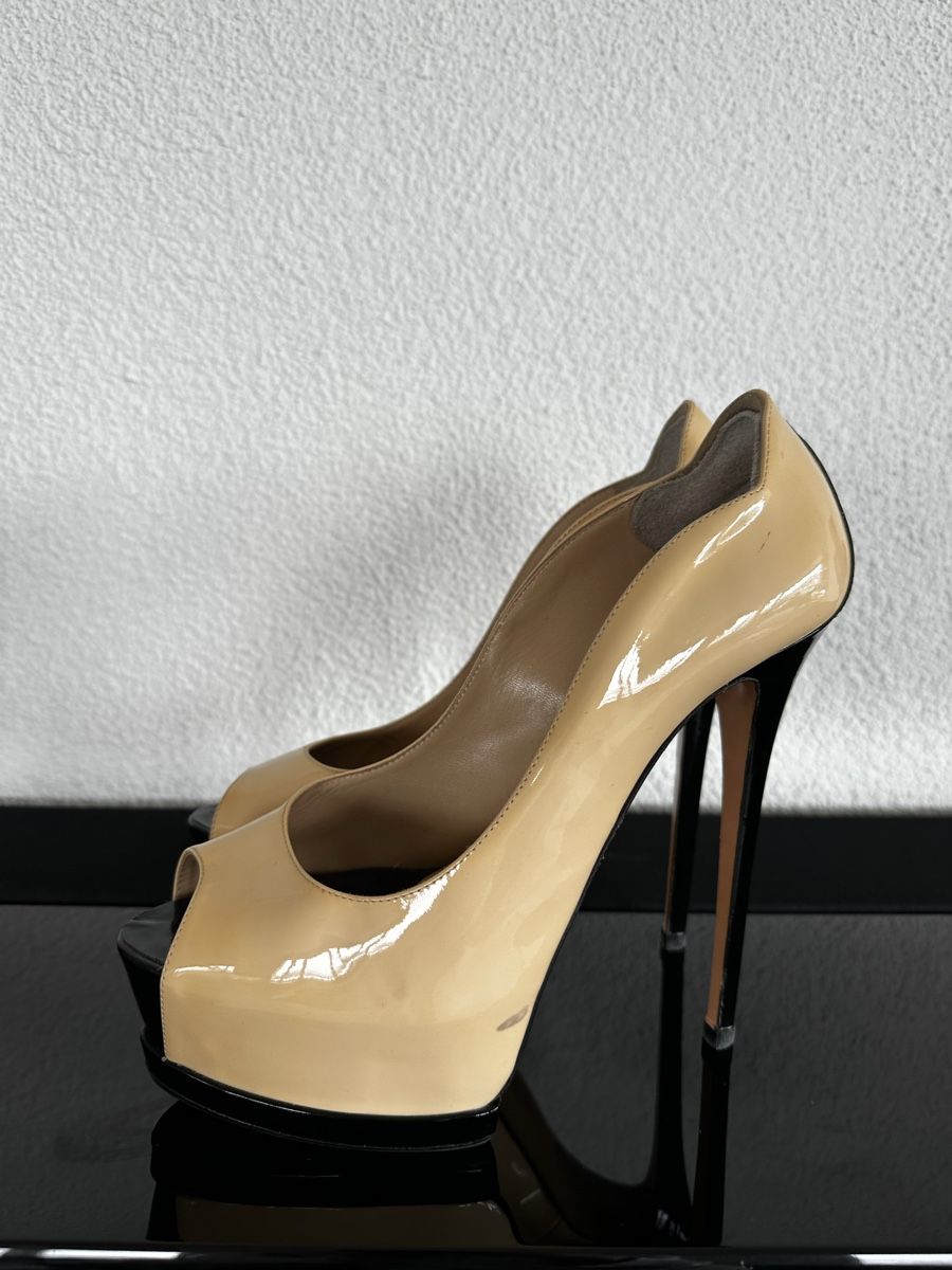 Scarpe da donna: Gianmarco Lorenzi High Heels – Usato da Bäch SZ venduto da ruslena29 1