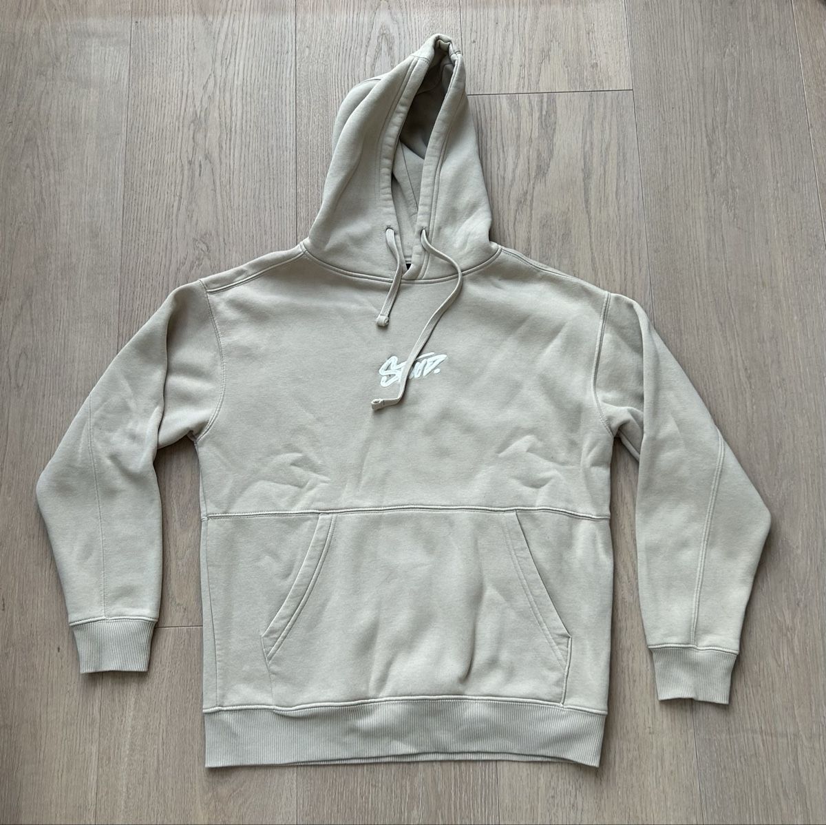 Pull&Bear Pulls & Sweat-shirts: Pull & Bear STUD Cozy Beige Hoodie – D'occasion à Zug par mbe_t5j2