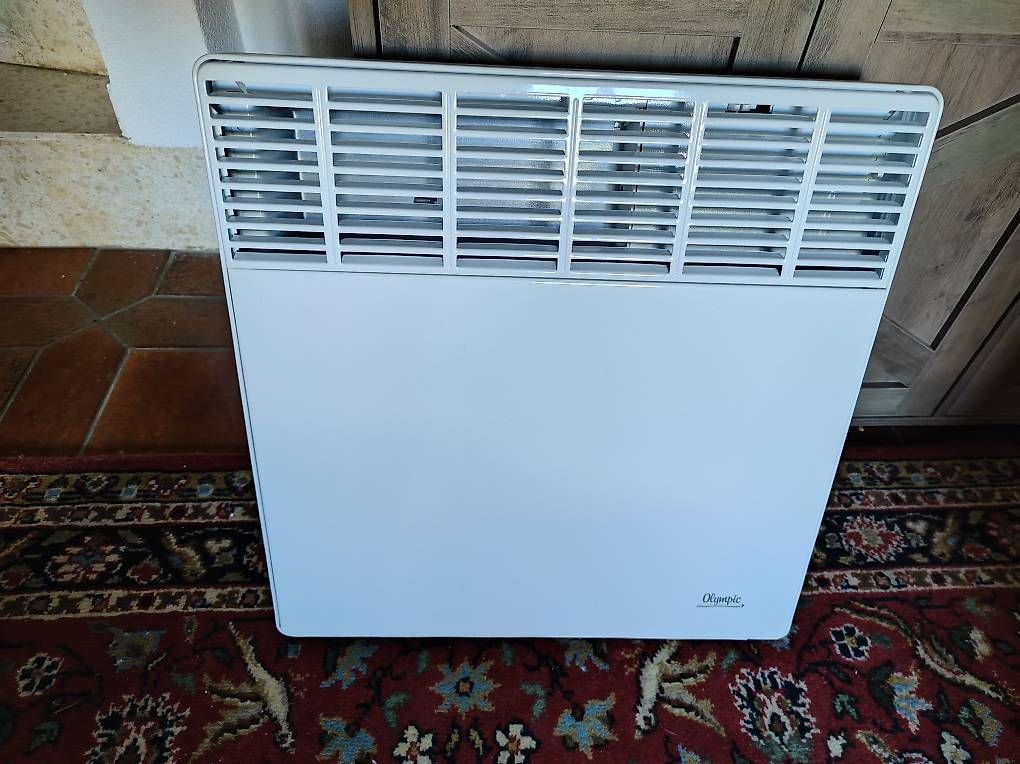 Heizgeräte: Radiateur electrique mural – Gebraucht aus Moléson-s-Gruyères von fre_rs8w 1