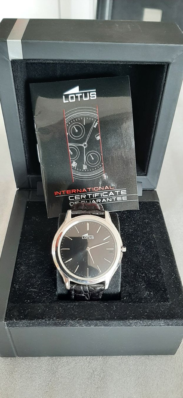 Lotus Orologi: Lotus Uhr – Nuovo (secondo la descrizione) da Zuzwil SG venduto da alfaromeo159ti