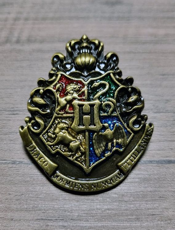 Pins Harry Potter Hogwarts Emblem