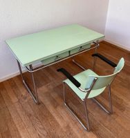 Schreibtisch mit Armlehnsessel, Bauhaus-Stil, 30er Jahre