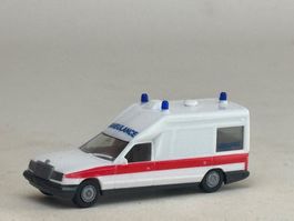 VE1- Herpa Mercedes Meisen Ambulance