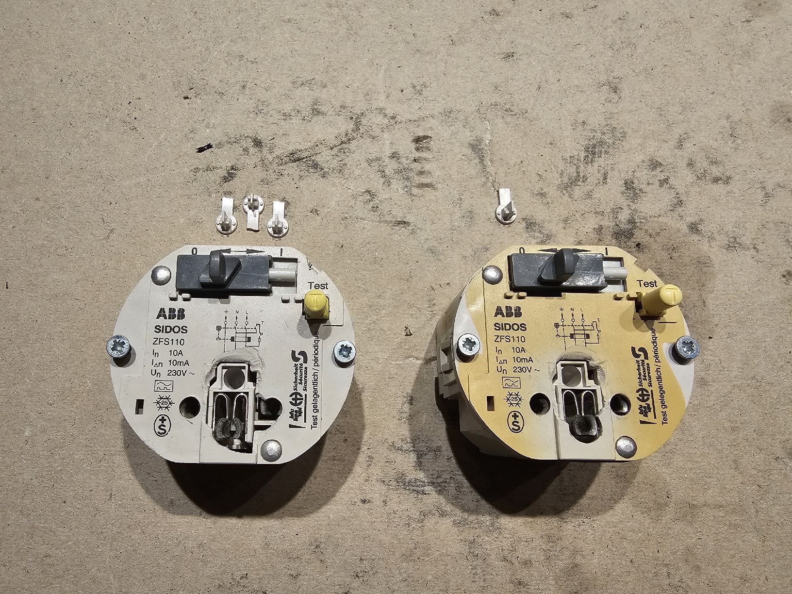ABB Fiches d'alim.: abb sidos zfs110 – D'occasion à Sion par mani785