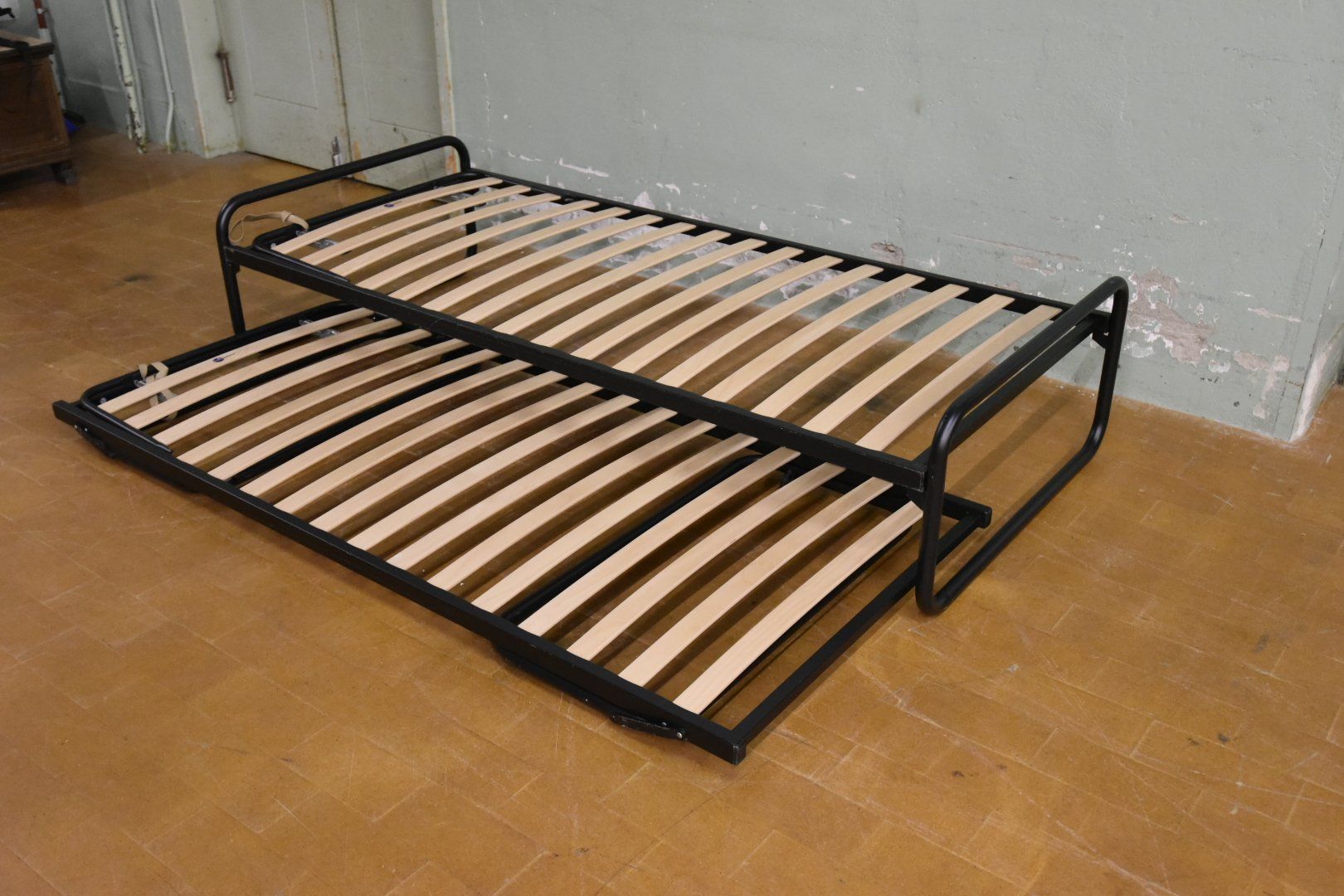 Letti: Designer Raumsparbett 200x90cm – Usato da Lichtensteig venduto da Usedinstorecom 1