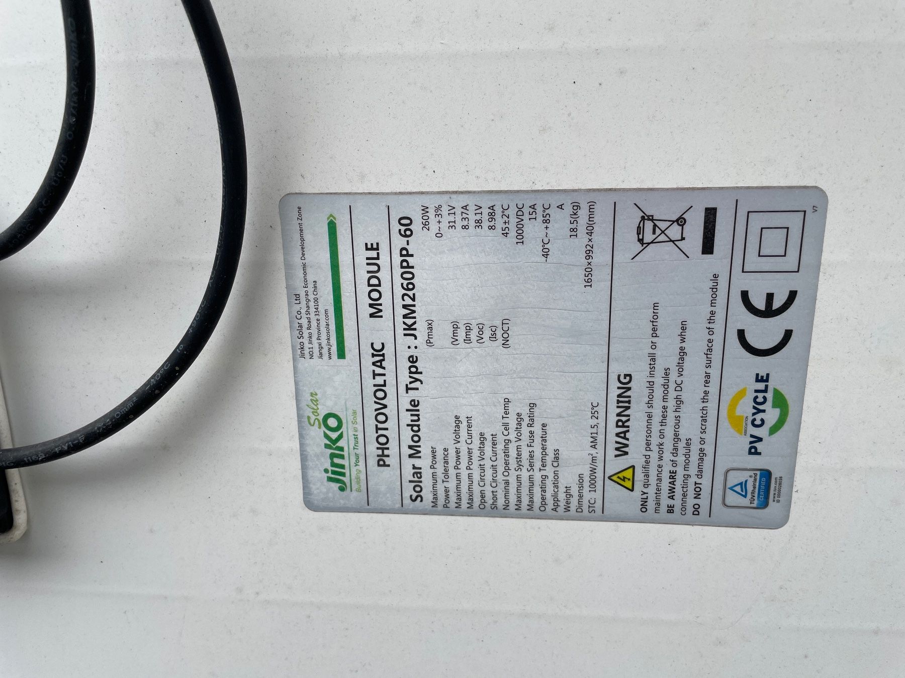 Dispositivi a energia solare: solarpanel mit wechselrichter Plug and Play – Usato da Gutenswil venduto da Clef6YS 3