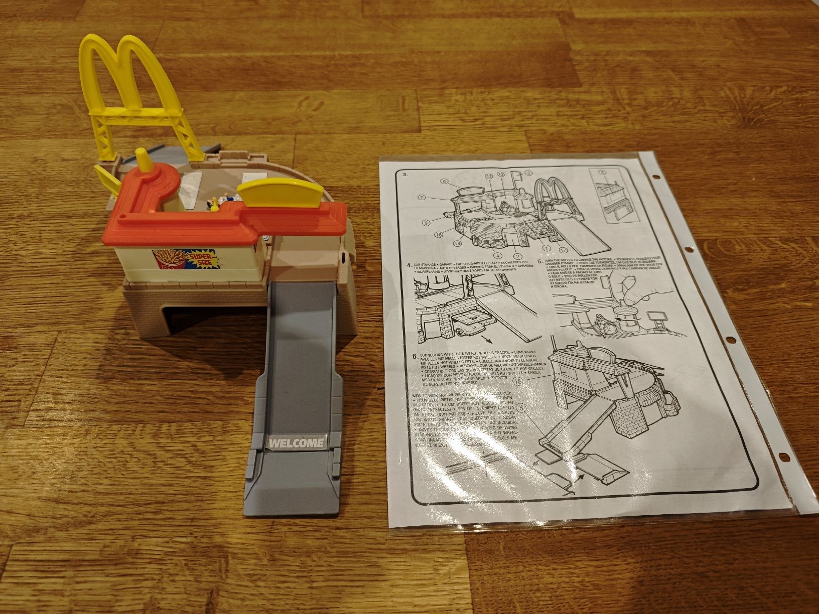 Hot Wheels Giocattoli: Hot Wheels McDonald's Playset – Usato da Wittenbach venduto da stefange 2
