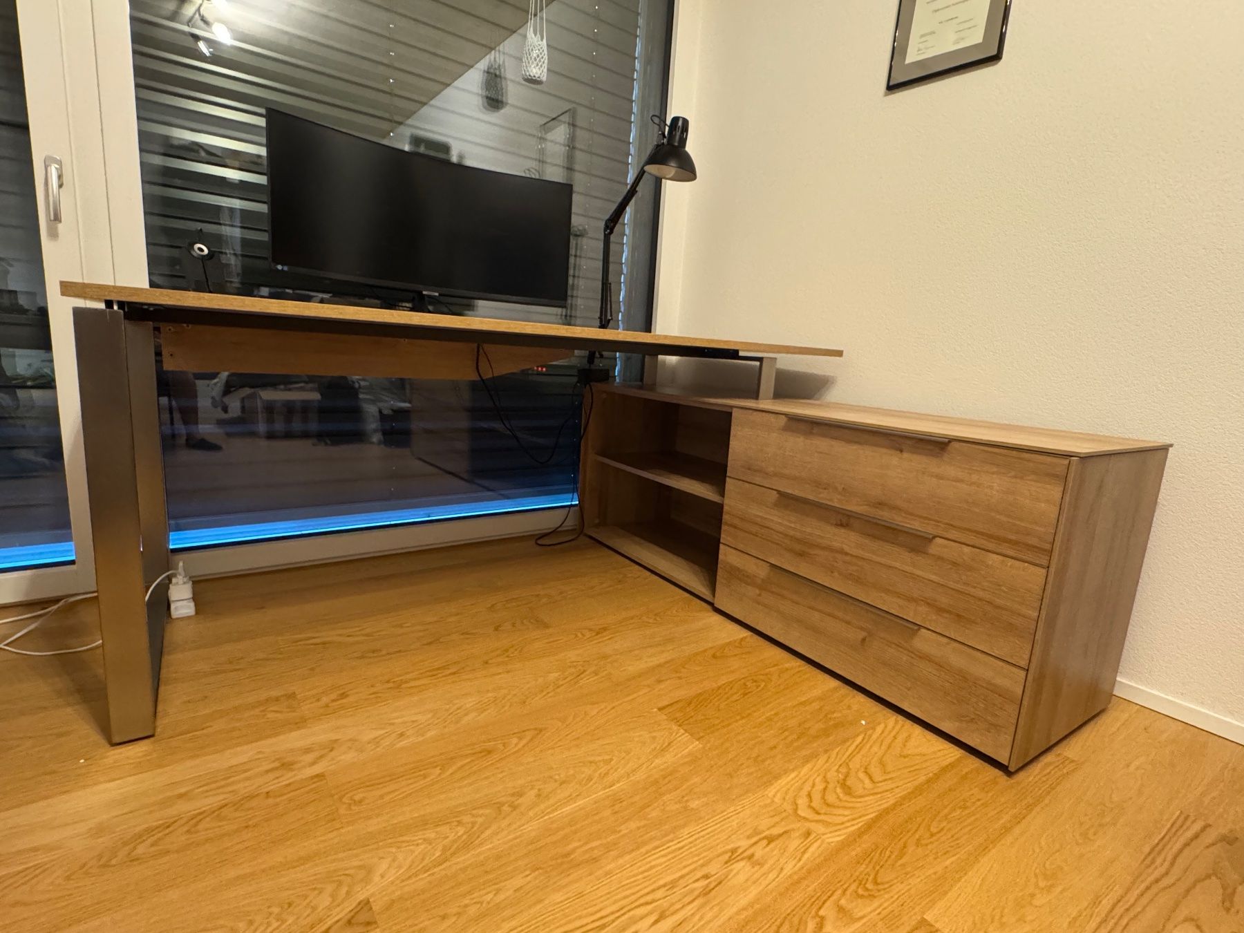 Bureaux: Maja Möbel - moderner Schreibtisch mit Container – D'occasion à Pfäffikon ZH par rkuendig01 5