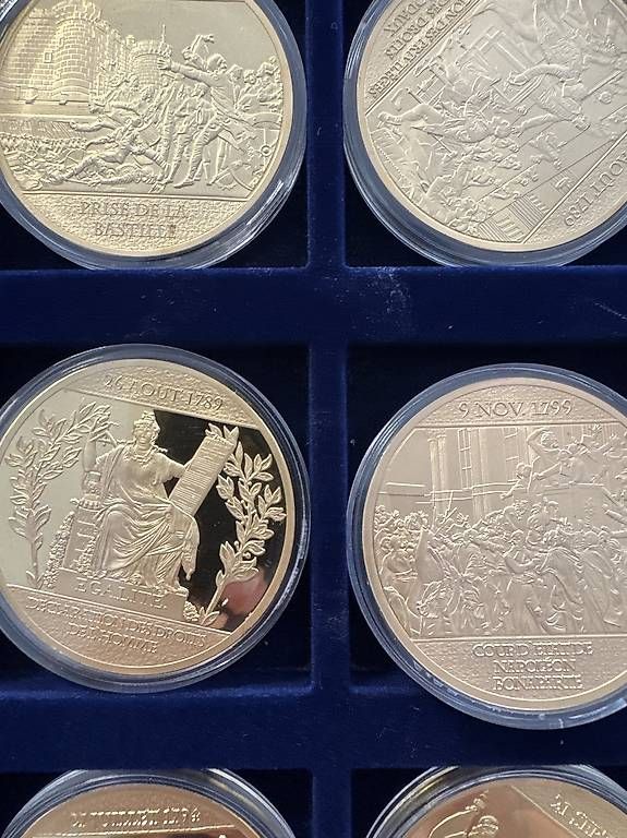 Medaillen: 16 Gilded Copper Commemorative Medals  Napoleon – Gebraucht aus Chêne-Bougeries von joe_7r2q 4
